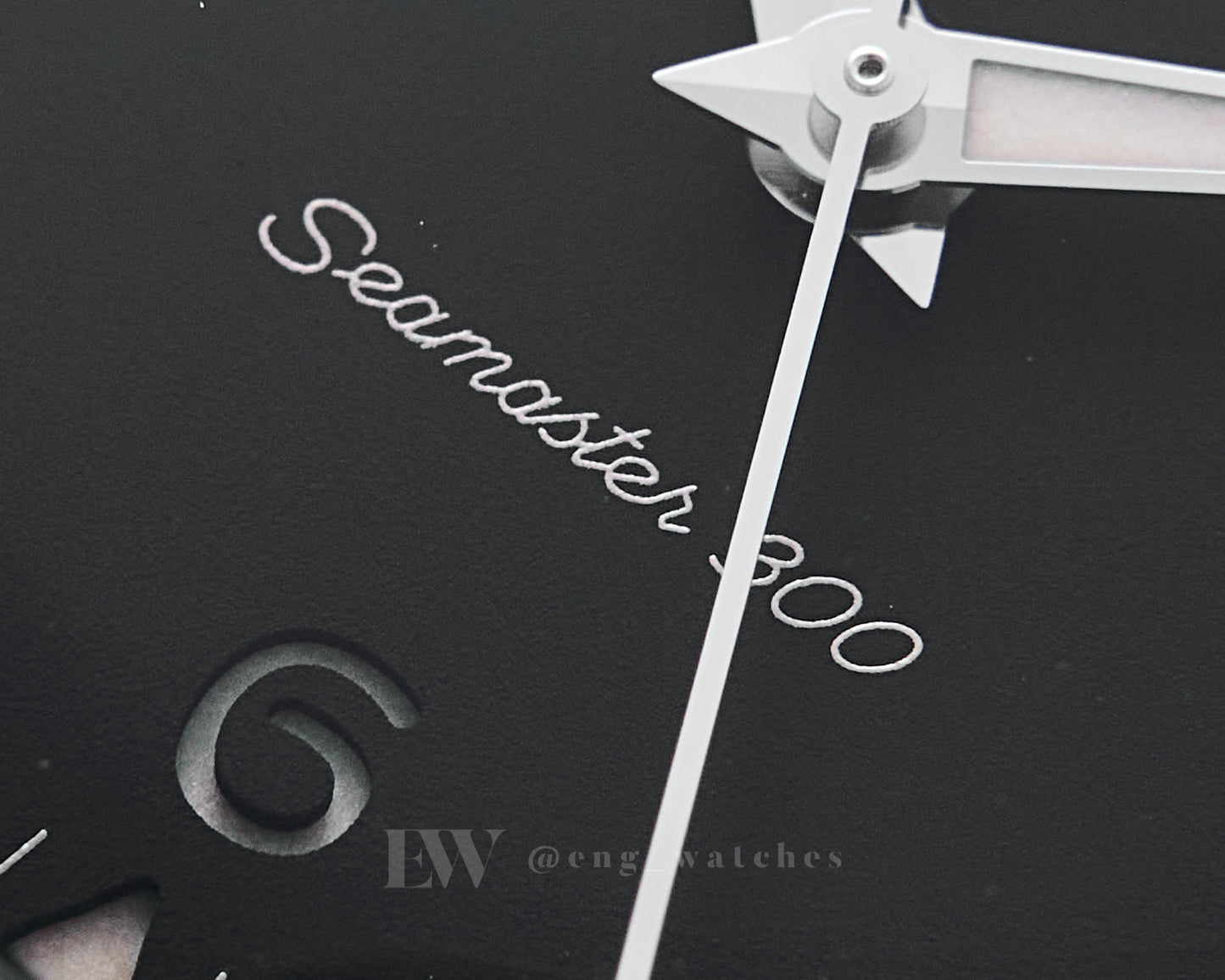 OMEGA SEAMASTER 300