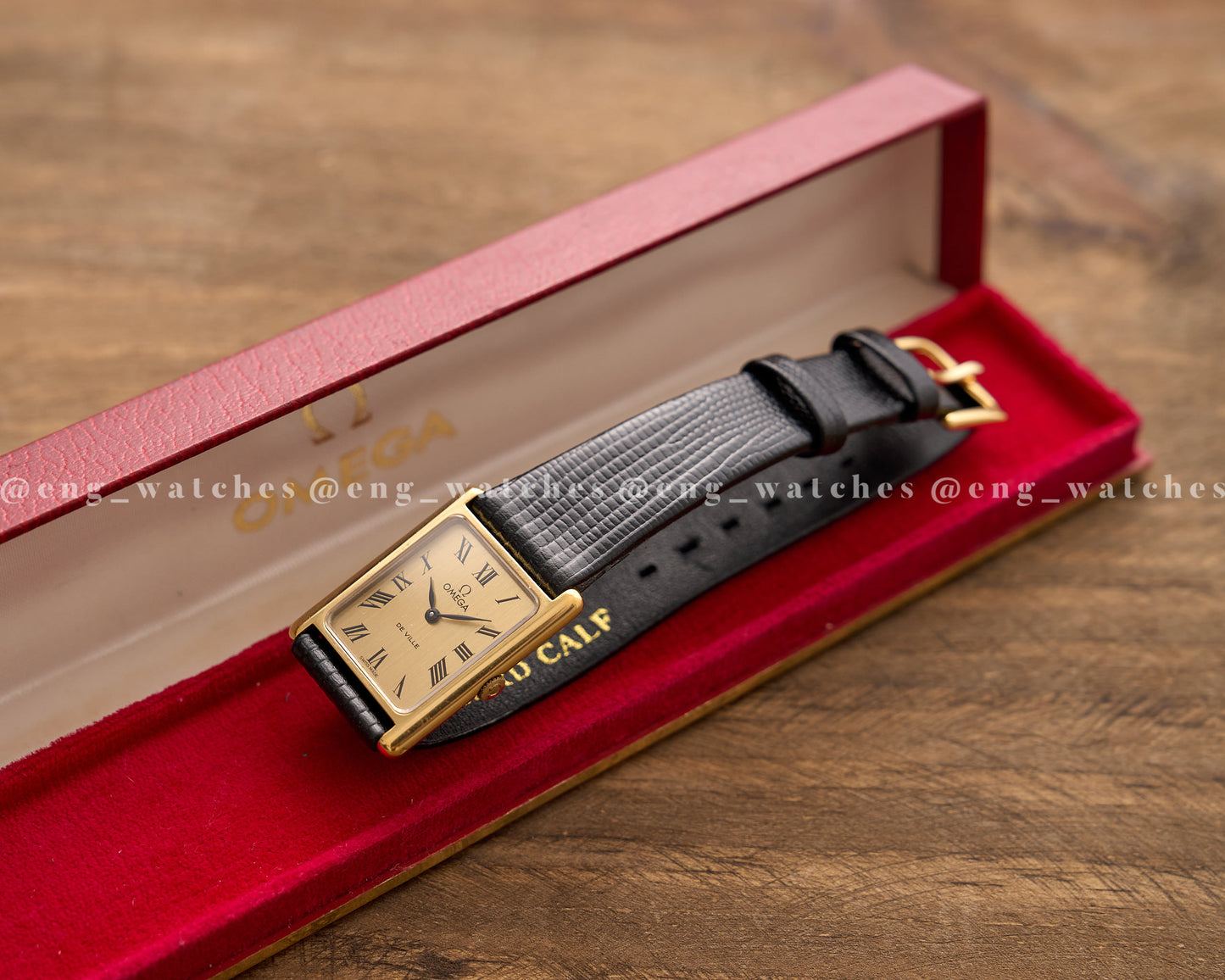 Omega de Ville "tank" 511.0404