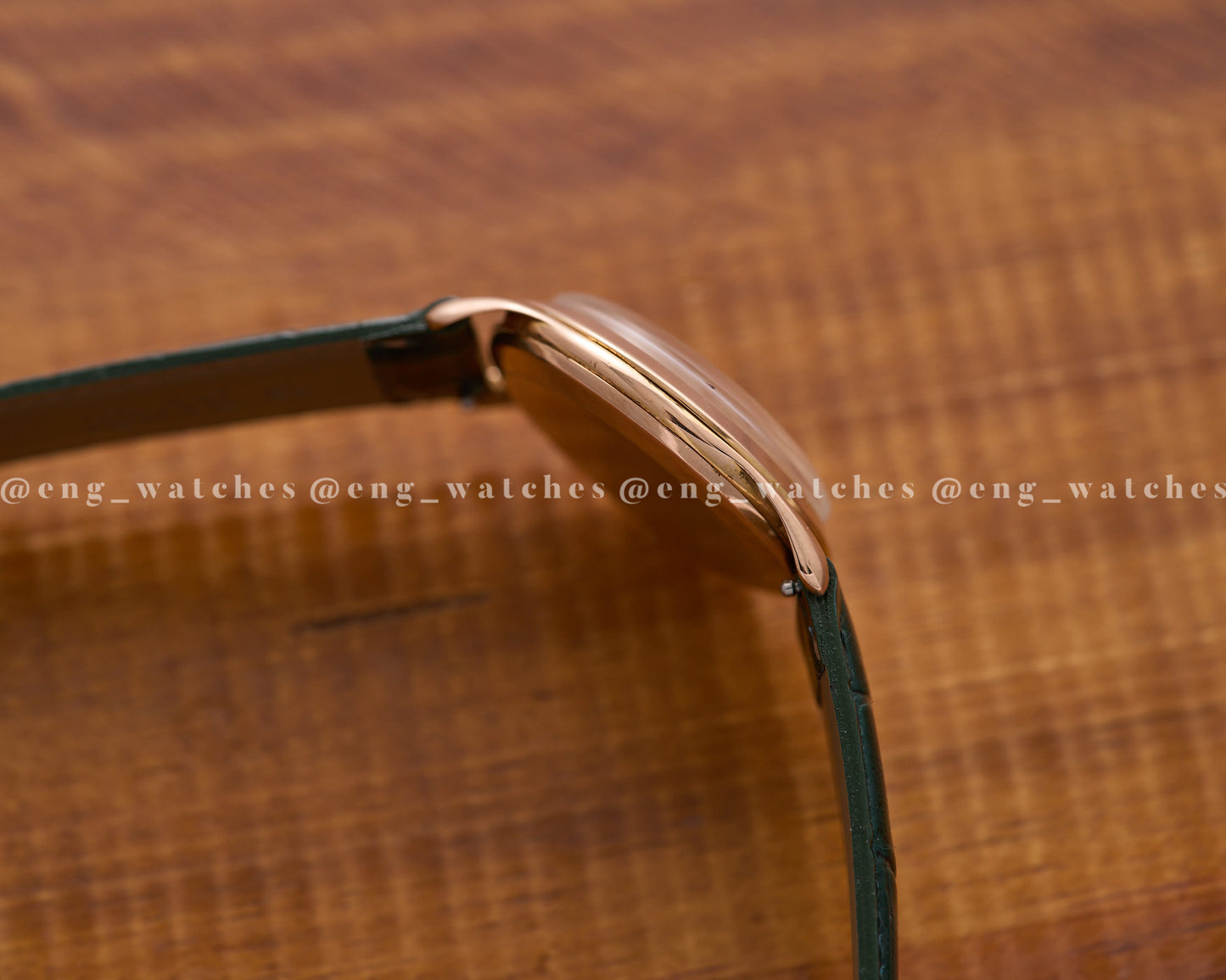 Omega "Honeycomb Star" 18k Gold
