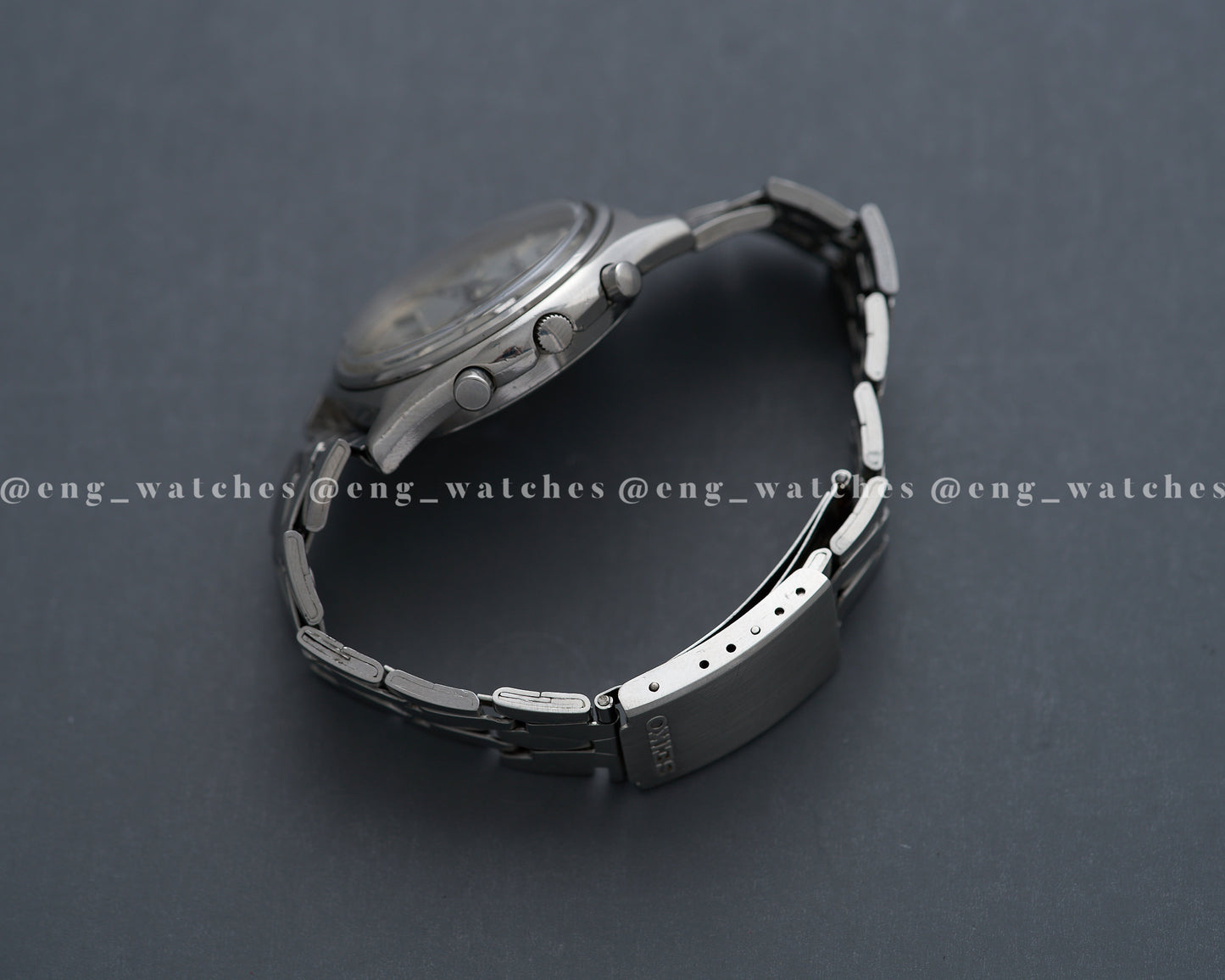 Seiko Chronograph 7018-8000 "One-Eyed Panda"