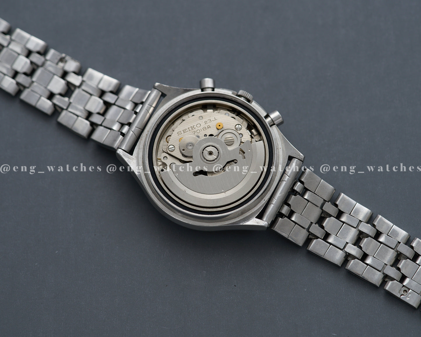 Seiko Chronograph 7018-8000 "One-Eyed Panda"