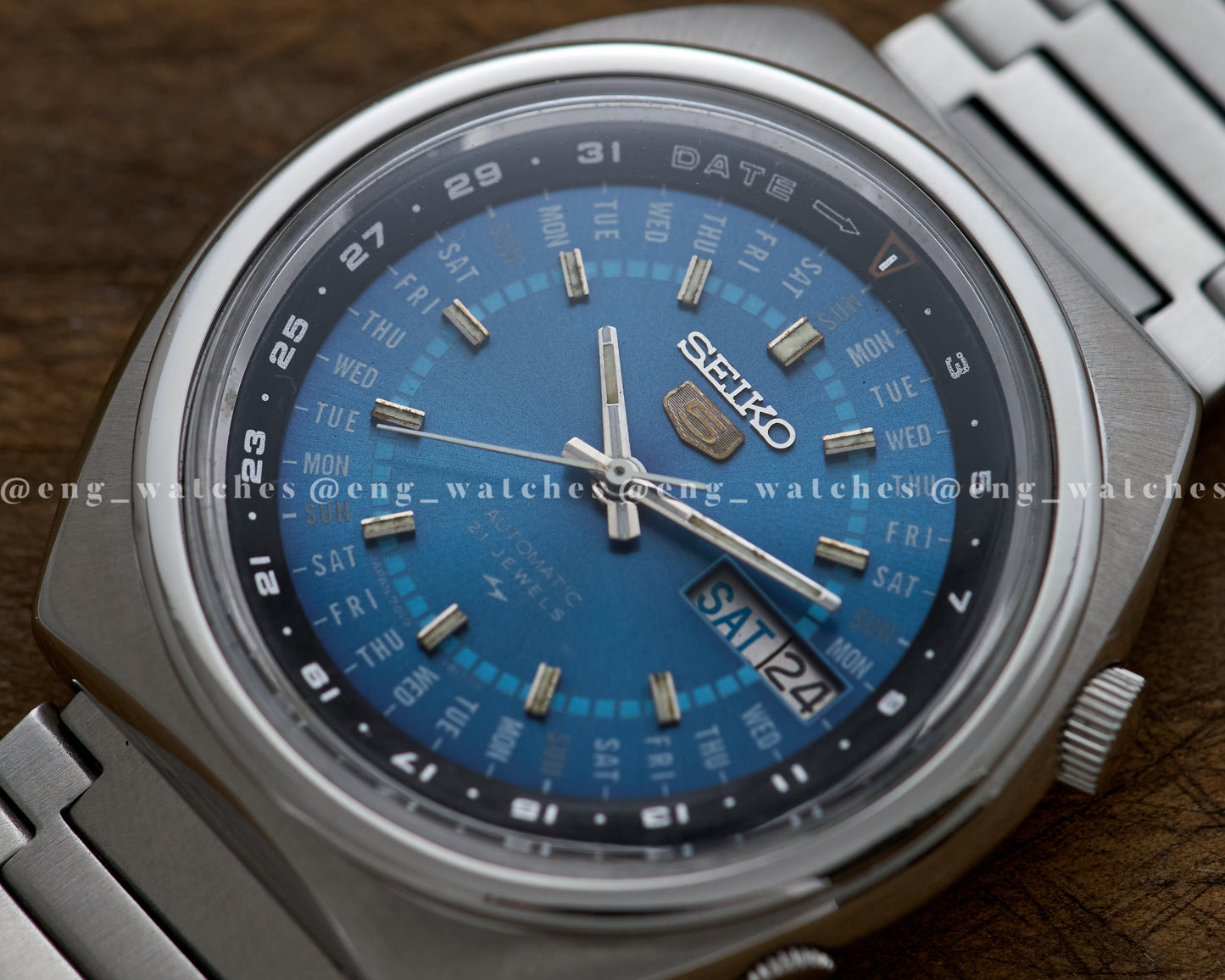 Seiko 5 7019-6070 Perpetual Calendar