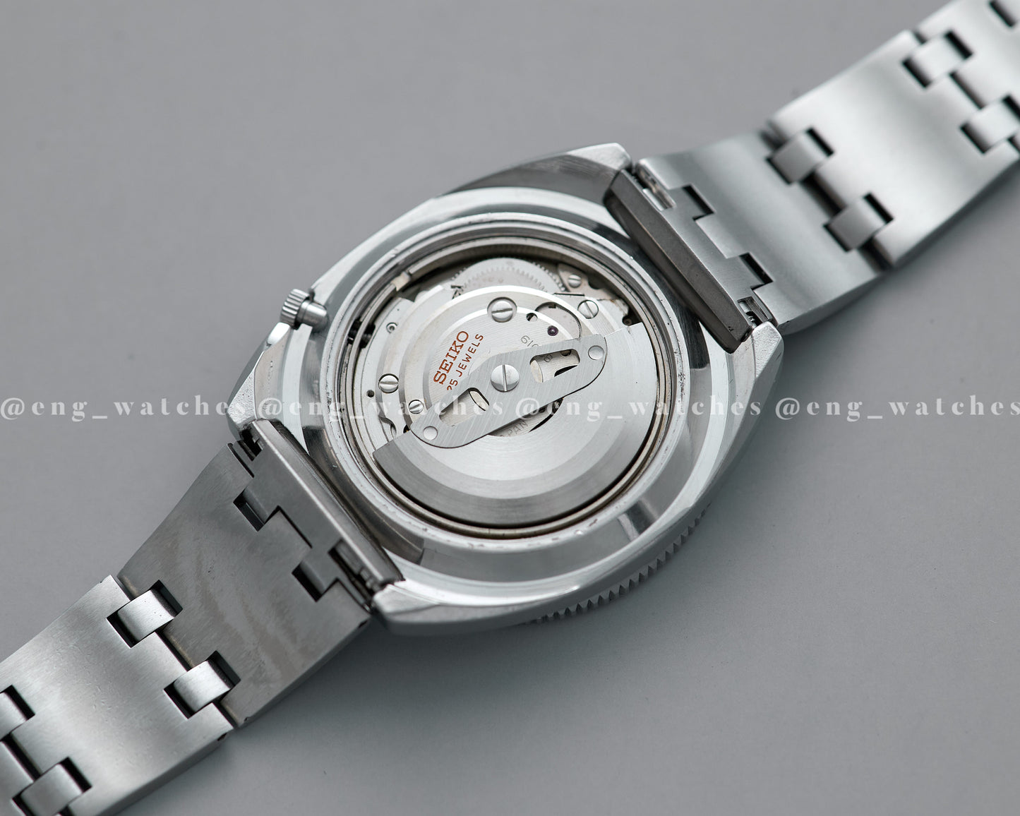 Seiko 5 Sports 6106-8120