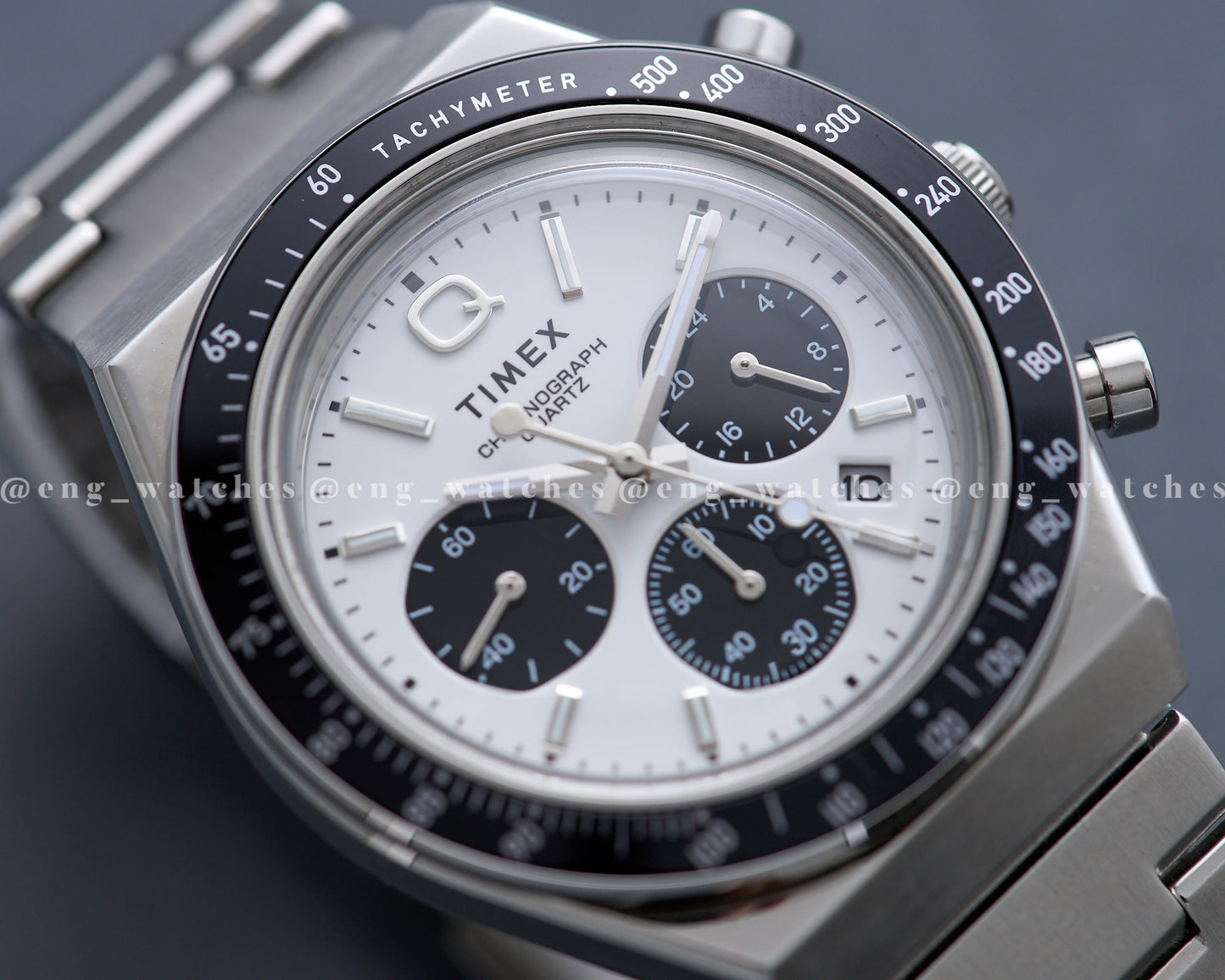 Q Timex Chronograph