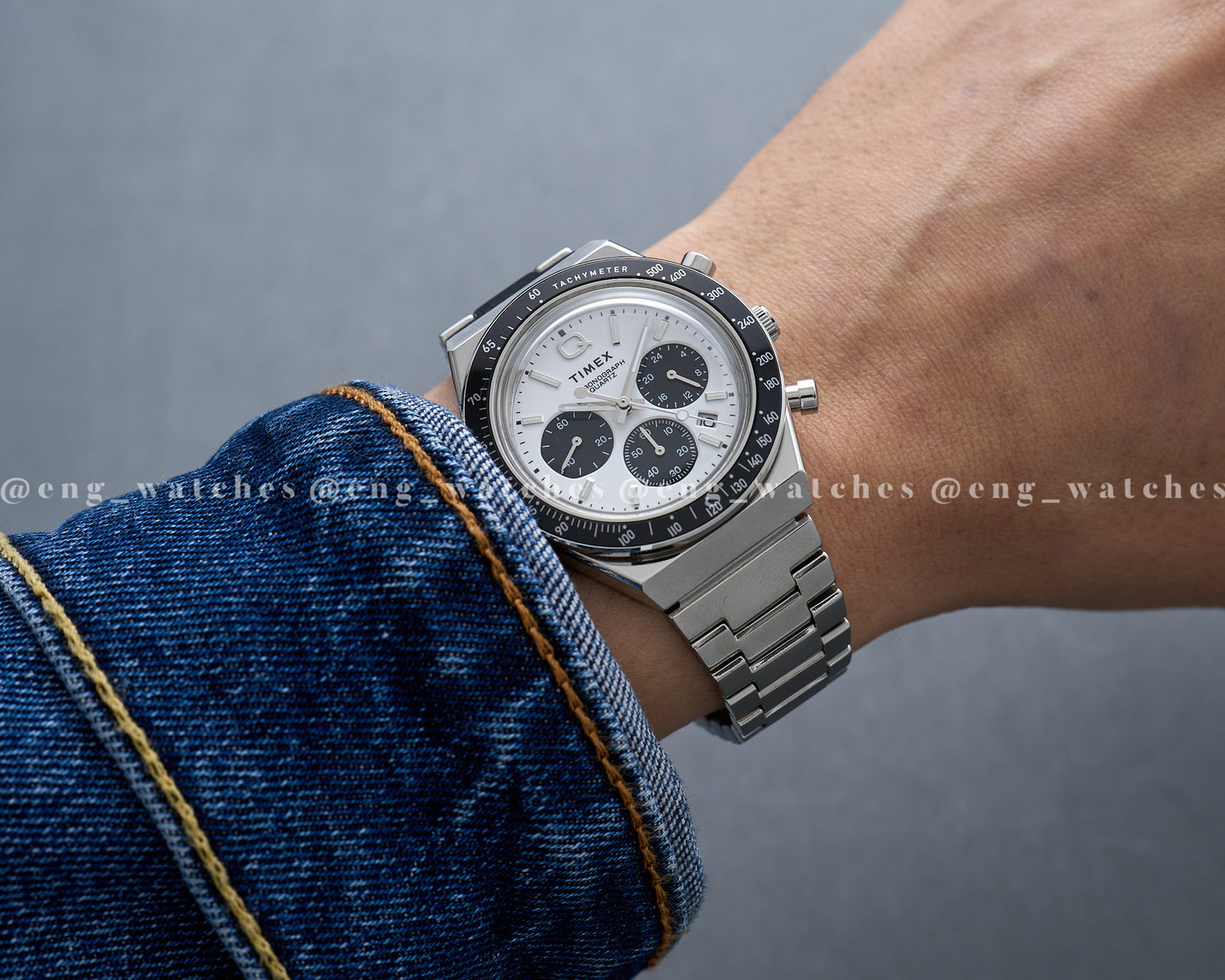 Q Timex Chronograph