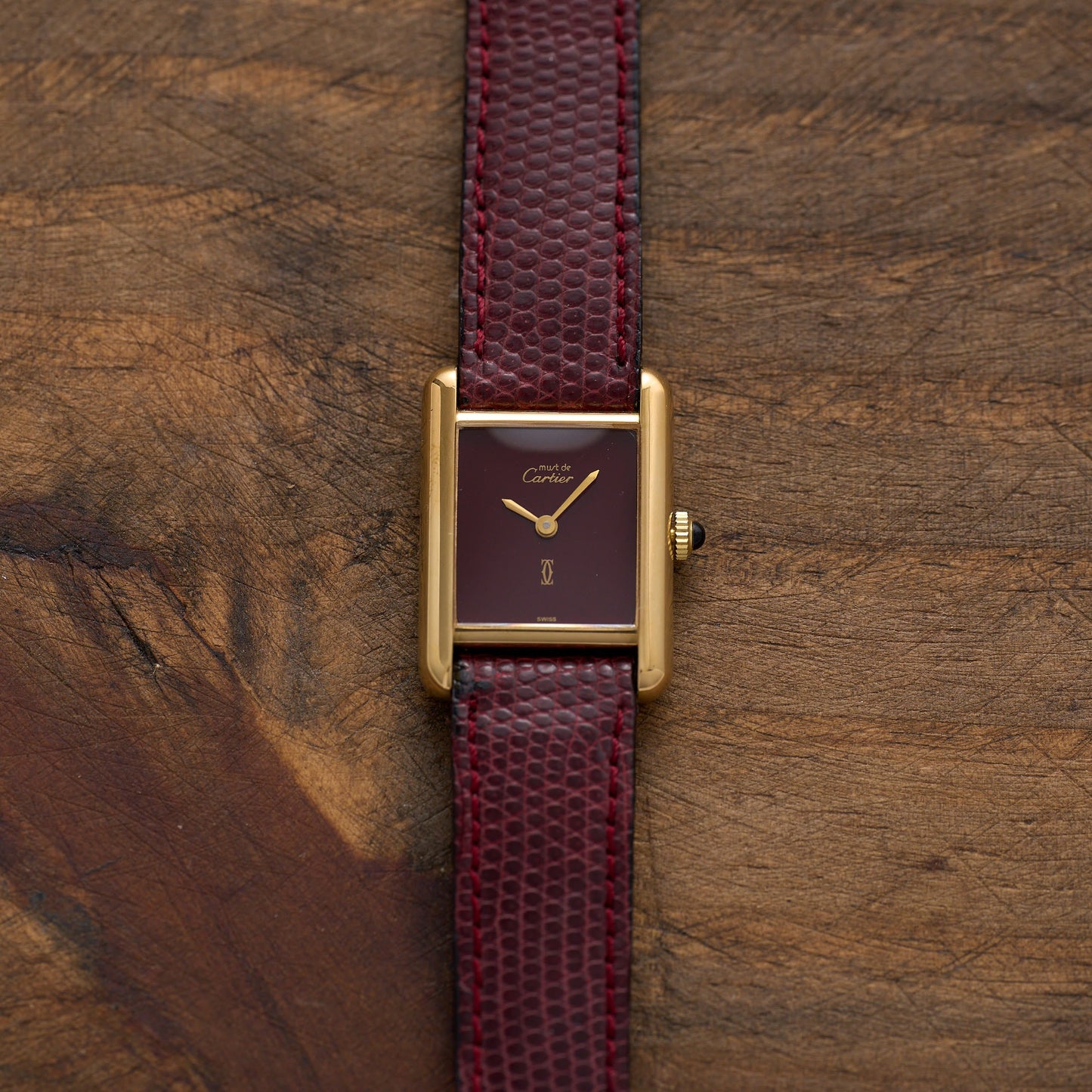 Cartier Tank Must de Cartier "Burgundy" - Petite Modèle