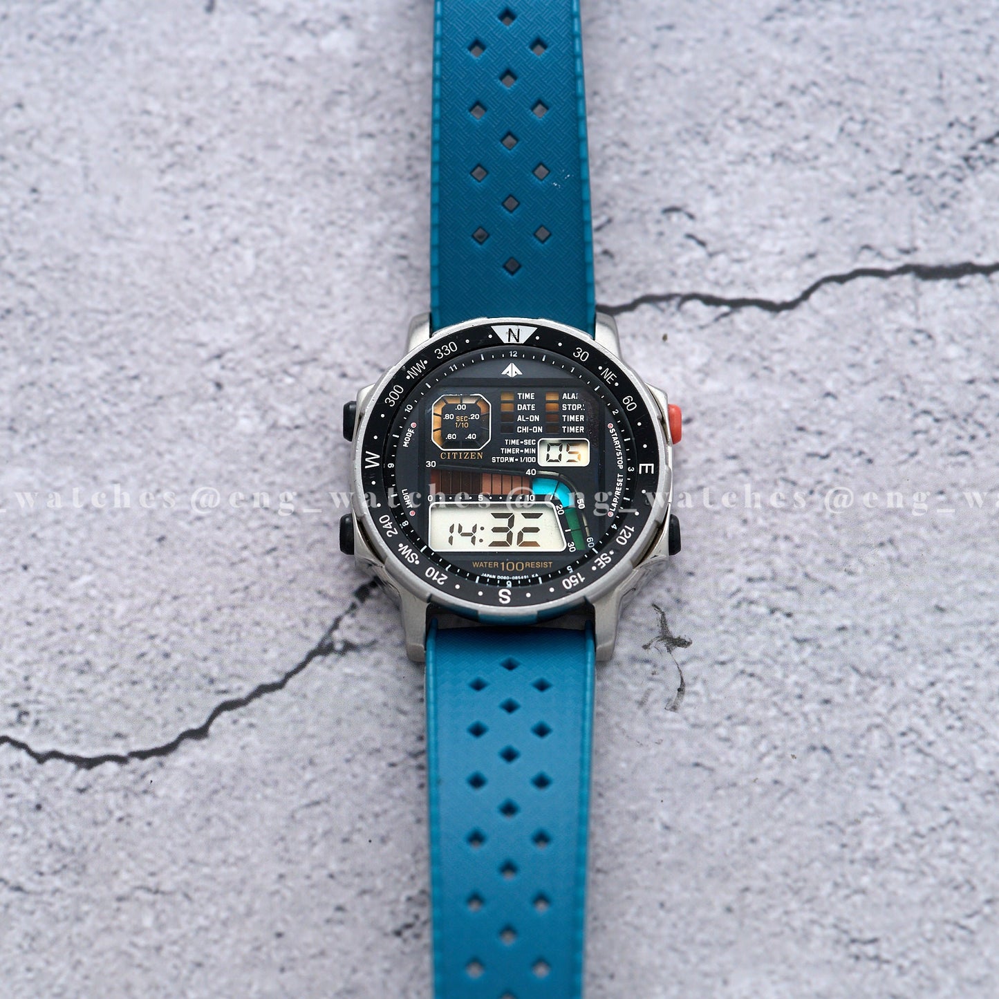 Citizen D060-086953 Windsurfing