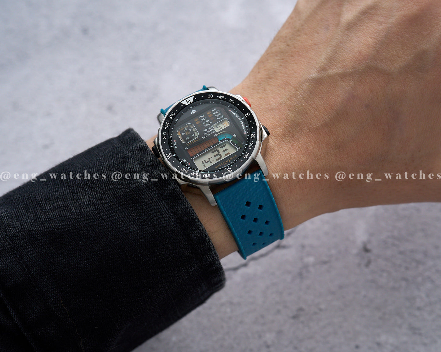Citizen D060-086953 Windsurfing