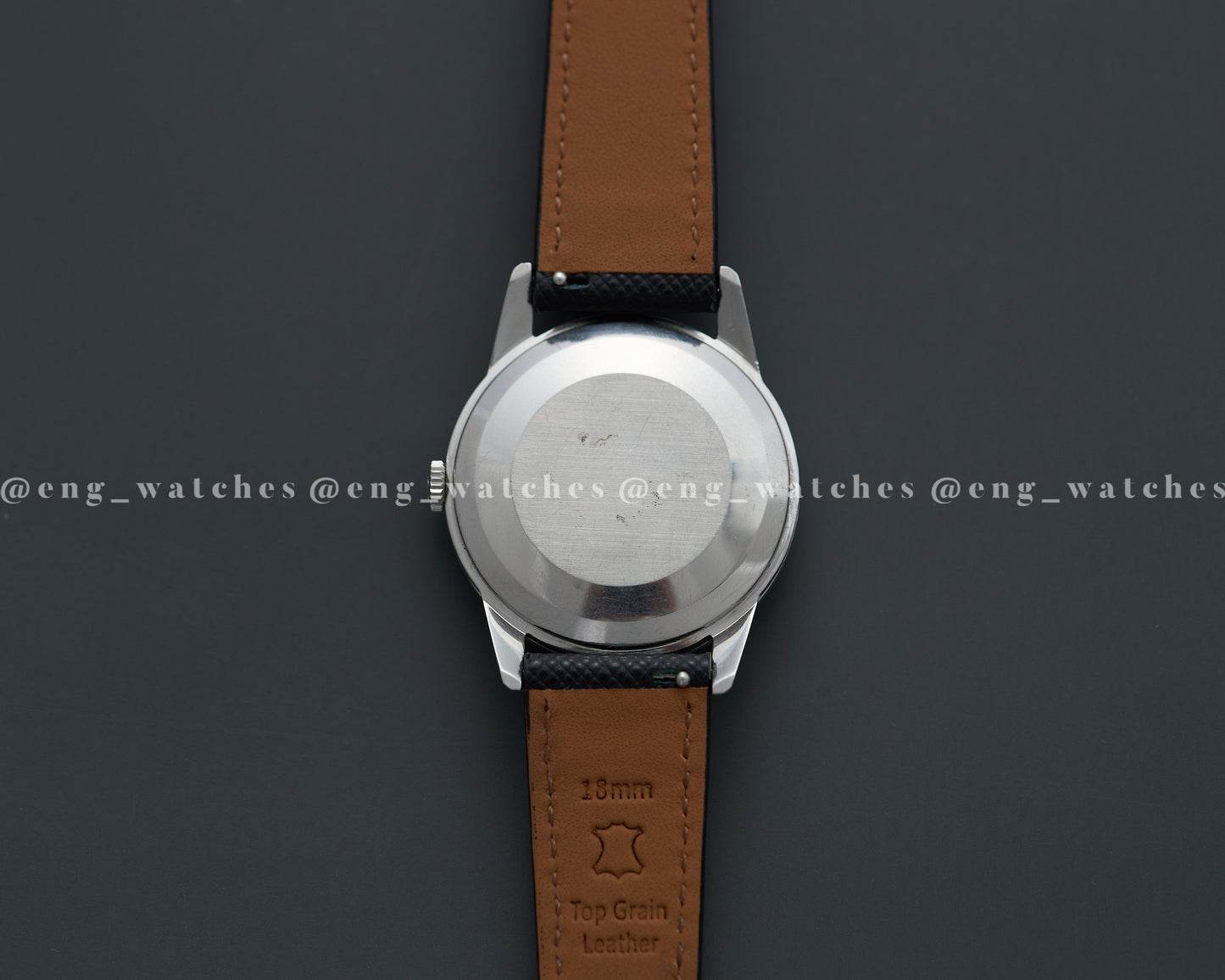 Omega "linen dial"