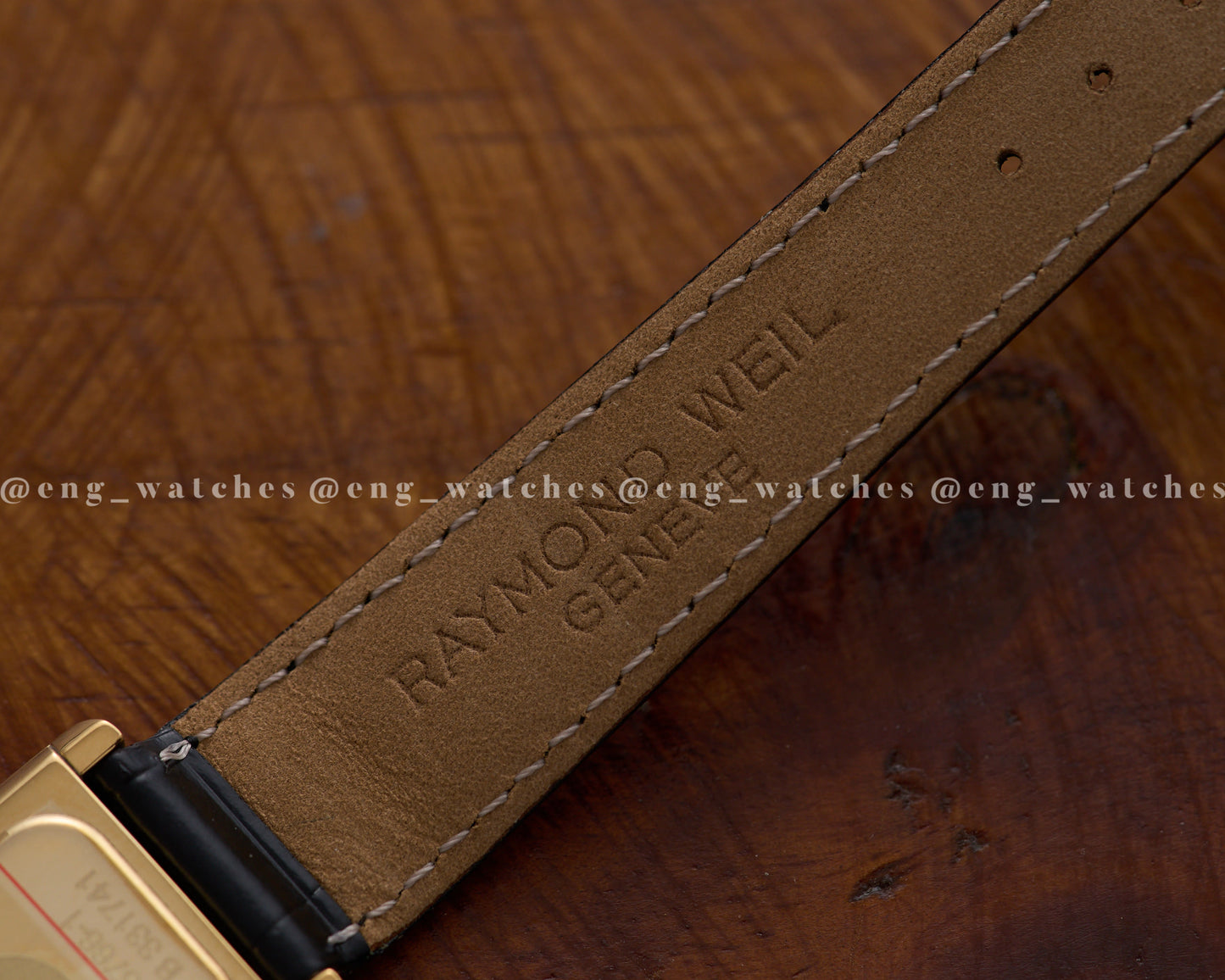 Raymond Weil "Tank" Gold Electroplated (feminino)