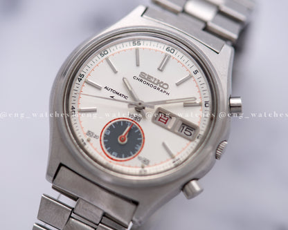Seiko Chronograph 7016-8001 "Flyback"