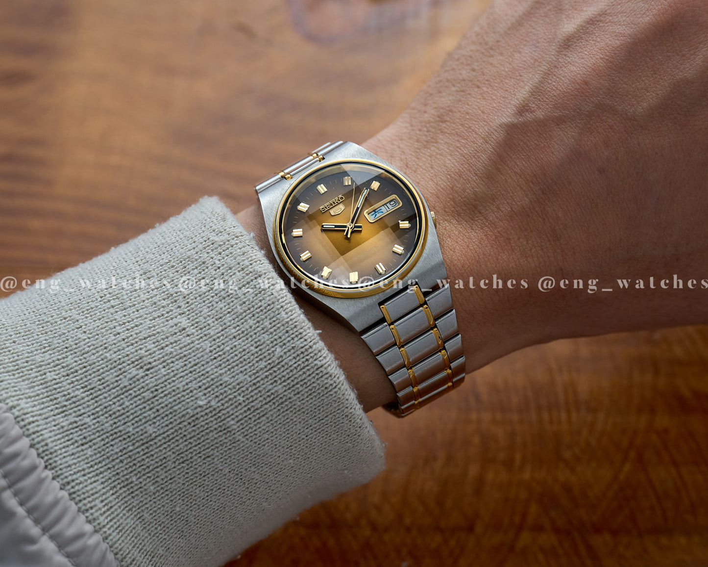 Seiko 5 7009-3230