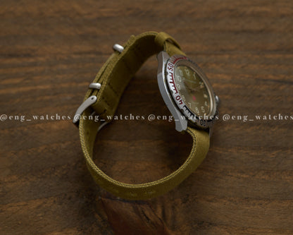 Vostok Komandirskie Red Star Sous-Marine